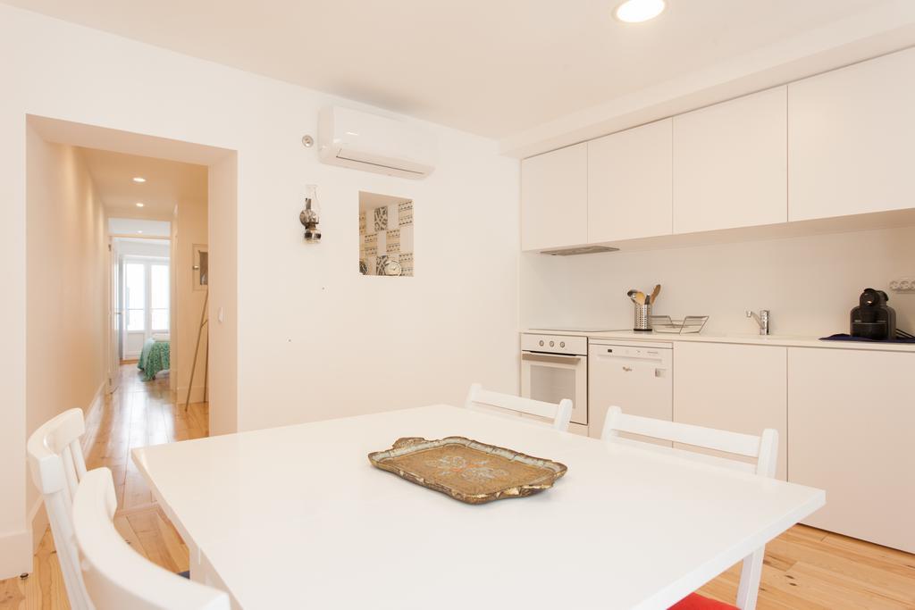 Flh Alfama Bright Apartment Лісабон Екстер'єр фото